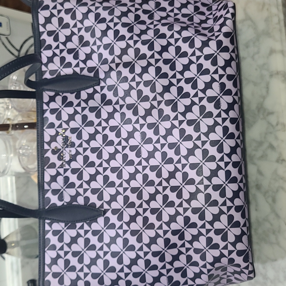 Like new Geo Hollie Clover tote Kate spade